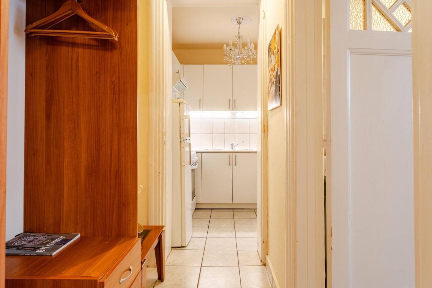 John'S Athenian Beauty 45M2 , Metro 7'公寓 外观 照片